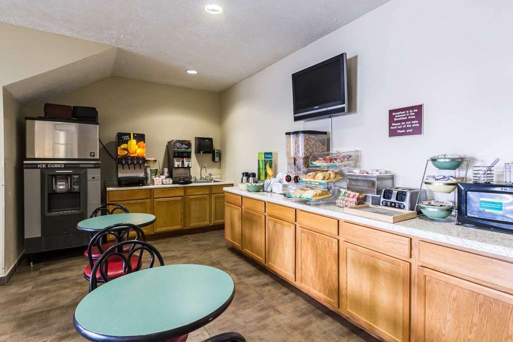 Quality Inn & Suites West Omaha - Ne Linclon Restaurante foto